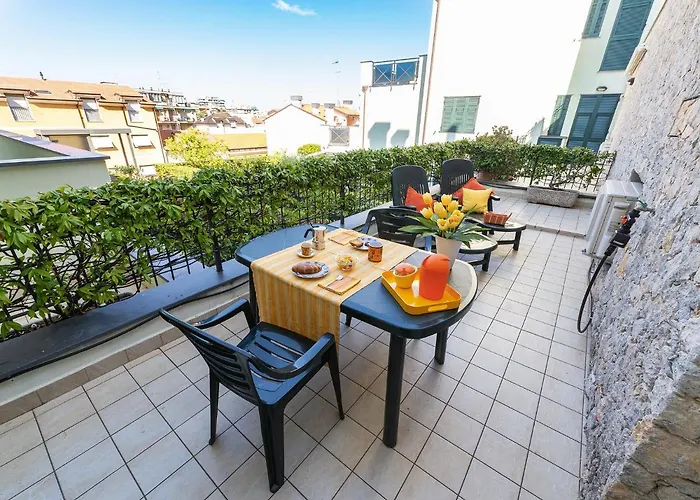 Terrazza Del Gelsomino With Terrace And Open View Daire
